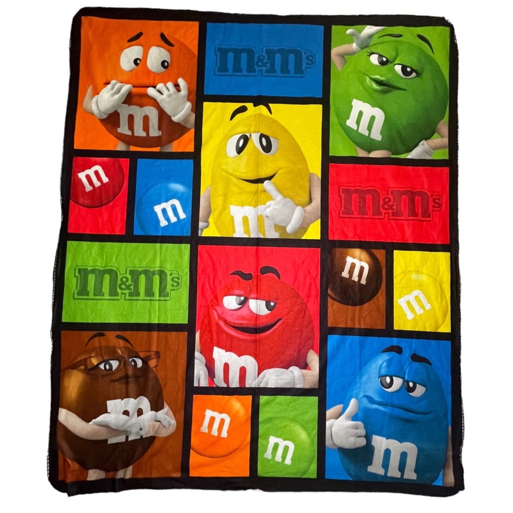 m&m’s light weight fleece throw 59 x 49